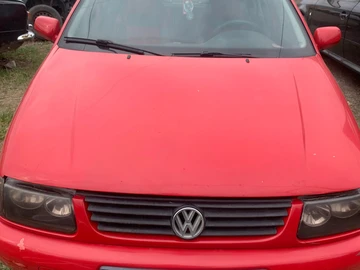 Авто Volkswagen Polo 1997 № 8887053
