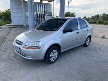 Авто Chevrolet Aveo 2004 № 8887060