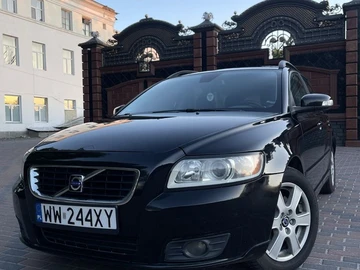 Авто Volvo V50 2009 № 8887156