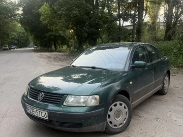 Авто Volkswagen Passat Sedan 2000 № 8887415