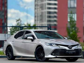 Авто Toyota Camry 2017 № 8887528
