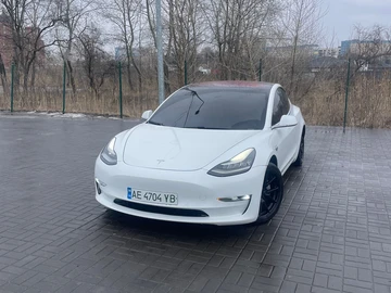 Авто Tesla Model 3 2018 № 8887594