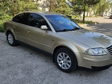 Авто Volkswagen Passat Sedan 2001 № 8887704