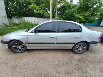 Авто Toyota Avensis 2002 № 8887943