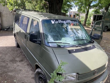 Авто Volkswagen Transporter 1995 № 8888100