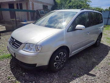 Авто Volkswagen Touran 2006 № 8888194