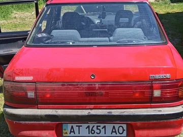 Авто Mazda 323 1992 № 8888286