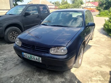 Авто Volkswagen Golf 2000 № 8888293