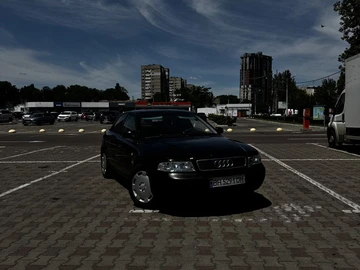 Авто Audi A4 2000 № 8888305