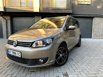 Авто Volkswagen Touran 2013 № 8888340