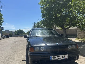 Авто BMW 3 Серия 1992 № 8888492