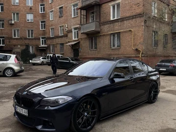 Авто BMW 5 Серия 2012 № 8888537