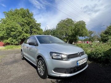 Авто Volkswagen Polo 2012 № 8888771