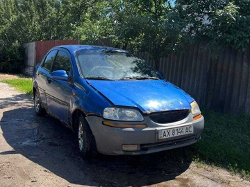 Авто Chevrolet Aveo 2004 № 8888877
