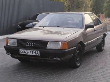 Авто Audi 100 1983 № 8888904