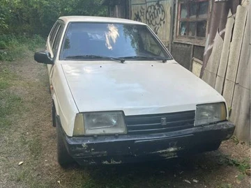 Авто ВАЗ 21099 1995 № 8888929