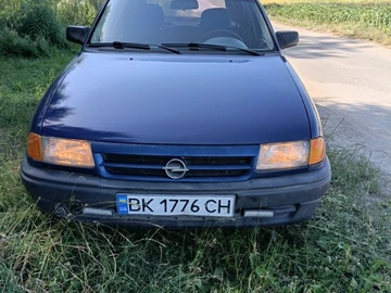 Авто Opel Astra 1992 № 8889214