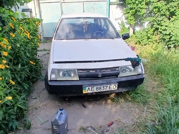 Авто ВАЗ 2109 1988 № 8889233