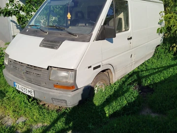 Авто Renault Trafic 1992 № 8889331
