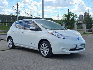 Авто Nissan Leaf 2013 № 8889417