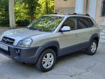 Авто Hyundai Tucson 2008 № 8889453