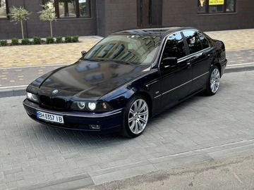 Авто BMW 5 Серия 2001 № 8889624