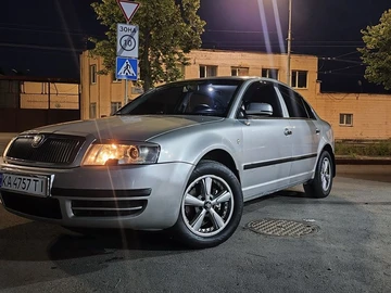 Авто Skoda Superb 2004 № 8889638