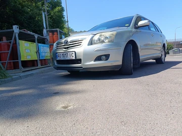 Авто Toyota Avensis Verso 2006 № 8889655