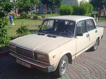 Авто ВАЗ 2107 1984 № 8889712