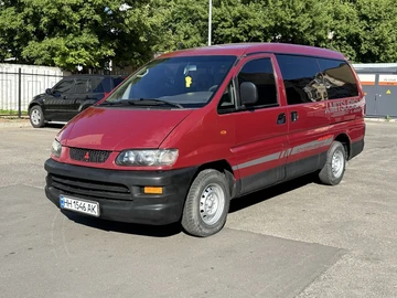Авто Mitsubishi Delica 2000 № 8889713