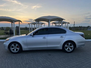 Авто BMW 5 Серия 2004 № 8889738