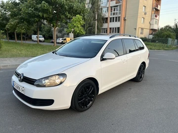 Авто Volkswagen Golf 2011 № 8890035