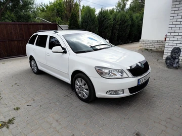 Авто Skoda Octavia 2010 № 8890055