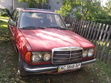 Авто Mercedes 200 1982 № 8890127