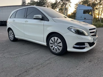 Авто Mercedes 250 2015 № 8890180