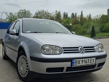 Авто Volkswagen Golf 2002 № 8890276