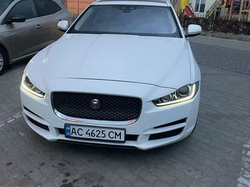 Авто Jaguar Xe 2016 № 8890471