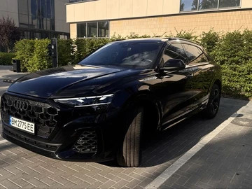 Авто Audi Q7 2022 № 8890552