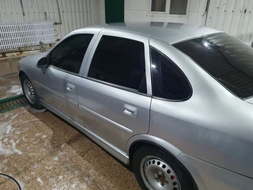 Авто Opel Vectra 1999 № 8890630