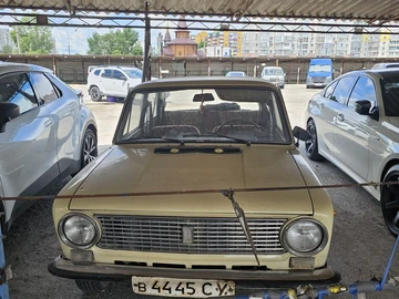 Авто ВАЗ 2113 1985 № 8891006