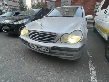 Авто Mercedes 200 2000 № 8891041