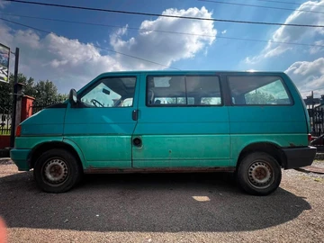 Авто Volkswagen Transporter 1996 № 8891068