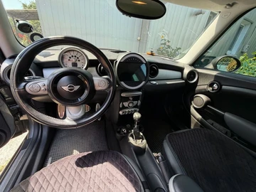 Авто MINI Clubman 2010 № 8891143