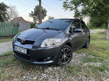 Авто Toyota Auris 2008 № 8891291