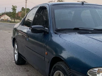 Авто Ford Mondeo 1993 № 8891462