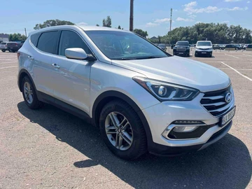 Авто Hyundai Santa Fe 2017 № 8891472