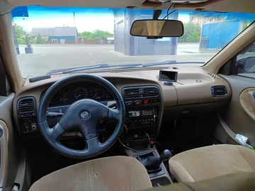 Авто Nissan Primera 1993 № 8891497
