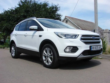 Авто Ford Kuga 2019 № 8891689
