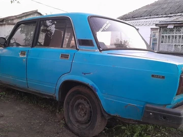 Авто ВАЗ 2107 1987 № 8891775
