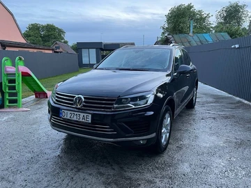 Авто Volkswagen Touareg 2015 № 8891811